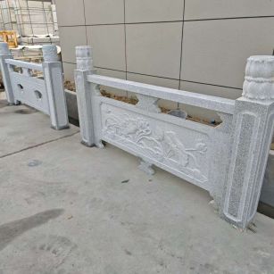 白银芝麻白河道栏杆 石材栏杆