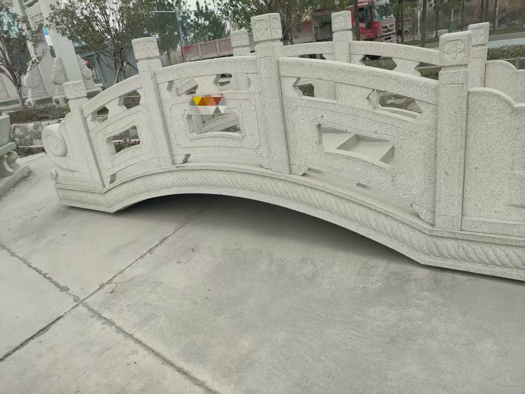 白银芝麻白拱桥，石桥