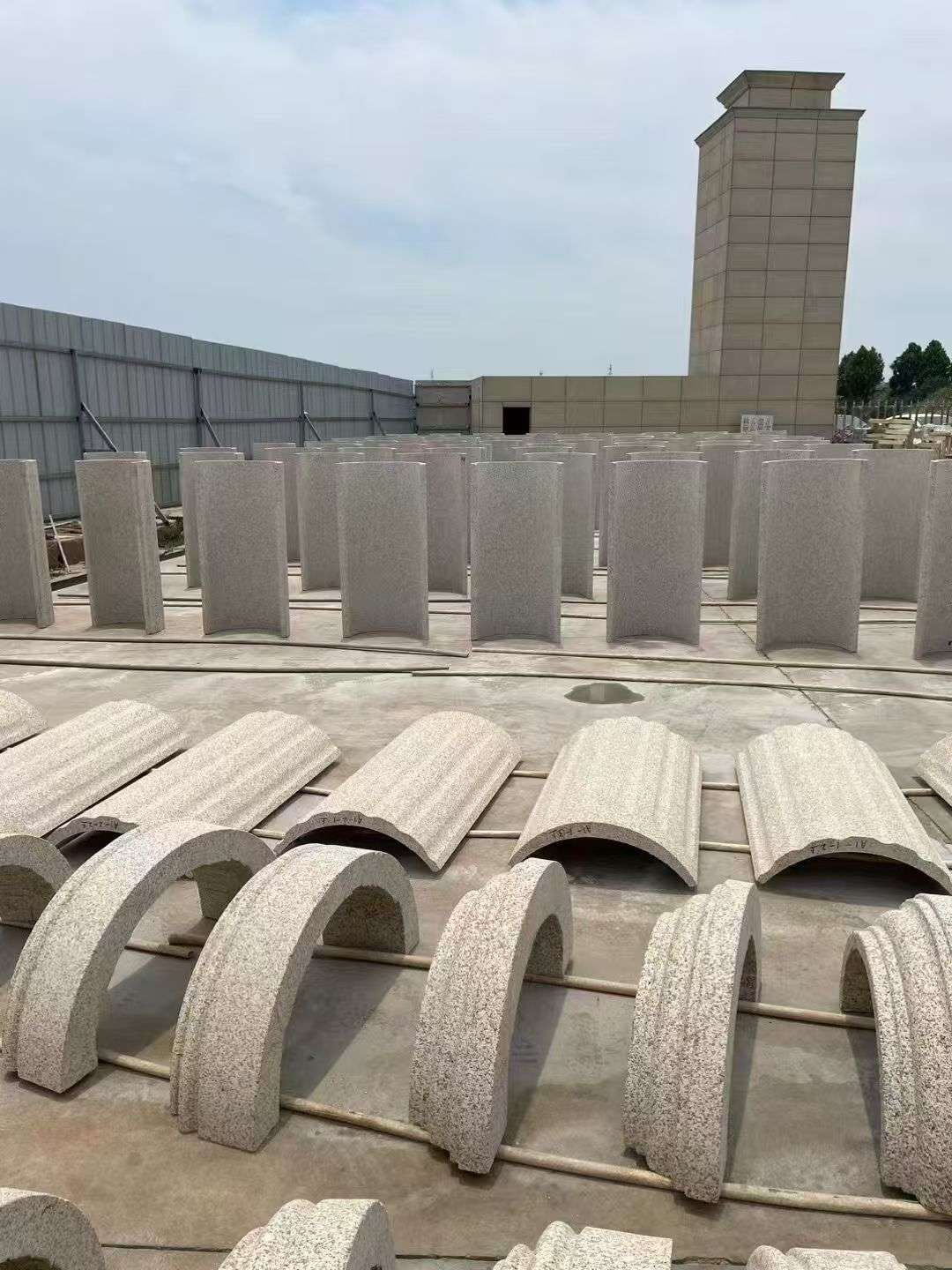 白银黄金麻别墅柱皮 异形 线条定制